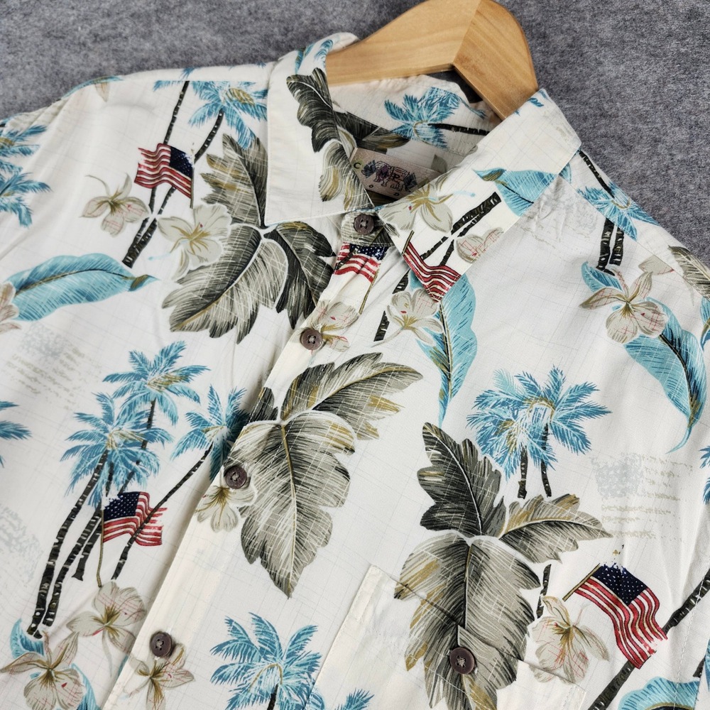 Campia Moda Button Up Shirt Mens XL White Patriotic Tropical Palm Tree Rayon